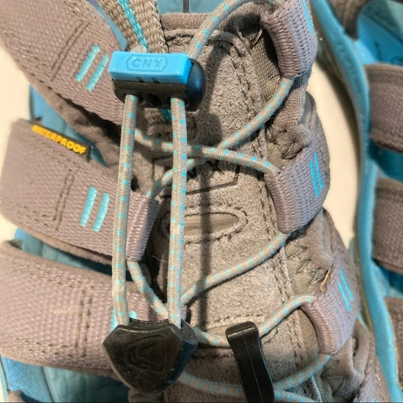 KEEN Sz 9 Anti-Odour Anatomic Footbed Waterproof Bungee Closure Outdoor Sandals - Picture 13 of 14